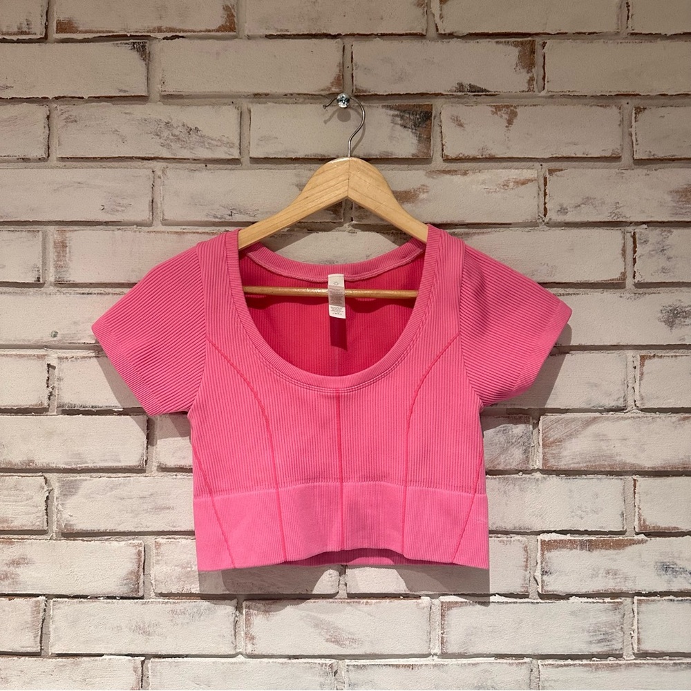 Aerie Offline Pink Ribbed Short Sleeve Crop Top